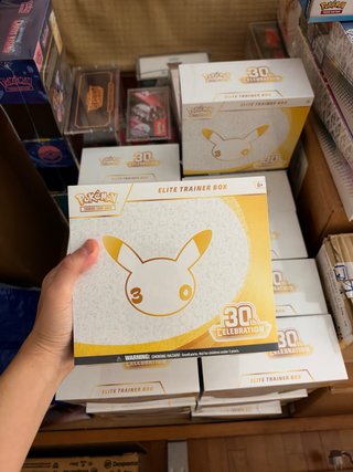 Elite Trainer Box Pokémon 30th Celebration