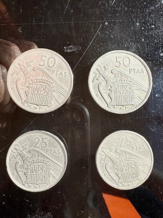 Lote de 4 Monedas de 1957 (25 y 50 Ptas)
