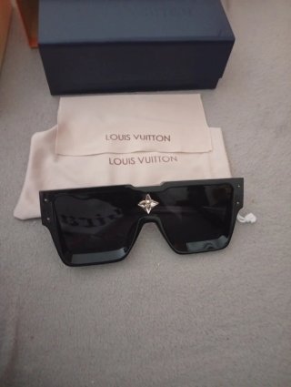 Gafas de sol Louis Vuitton negras