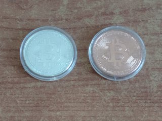 Pack 2 Monedas Físicas Bitcoin