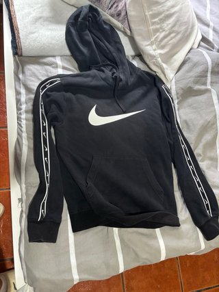 Sudadera Nike Negra con Capucha