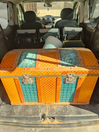 Baúl antiguo de madera
