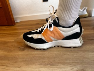 Zapatillas New Balance Negro y Naranja