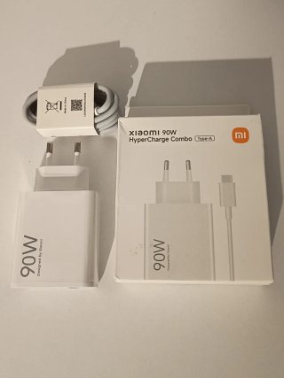 Cargador Xiaomi 90W HyperCharge. NO NEGOCIABLE