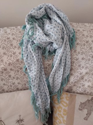 Pañuelo de cuello estampado