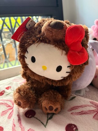 Peluche Hello Kitty Disfraz de Oso