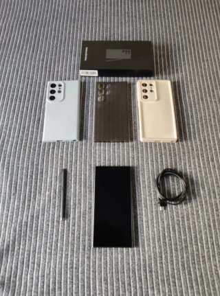 Samsung Galaxy S24 Ultra 512 GB + accesorios