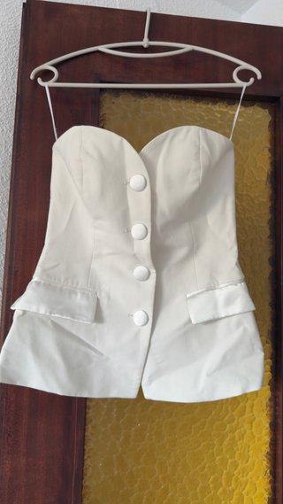 Top tipo corsé blanco