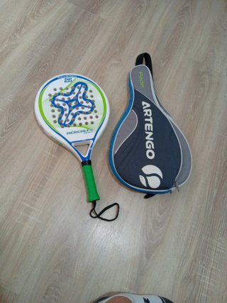 Raqueta de Pádel Hércules y Funda Artengo