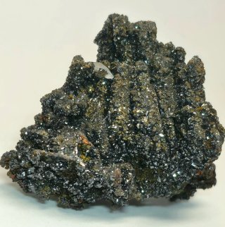 Descloizita mineral cristales brillantes Portugal