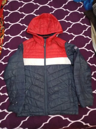 Chaqueta acolchada tricolor