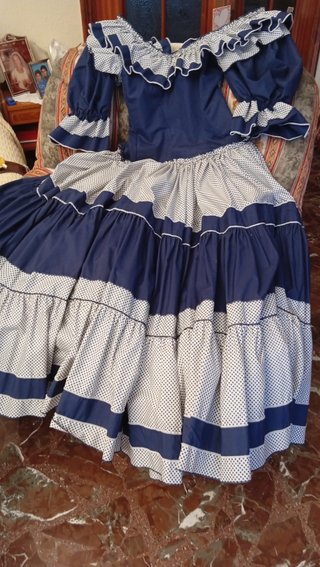 Vestido de flamenca azul y blanco