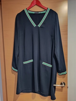 Vestido estilo tenis azul marino