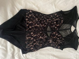 Body Bershka Negro y Beige Talla S