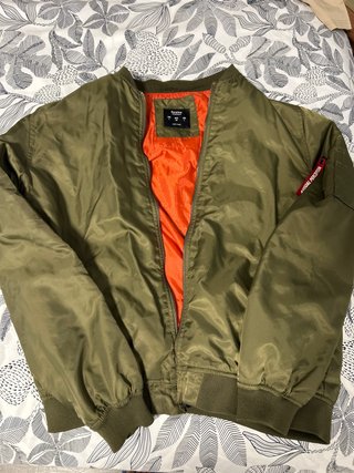 Chaqueta Bomber Bershka Verde Talla L