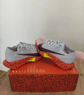 T38 Nike Vaporfly Next% 3 topos