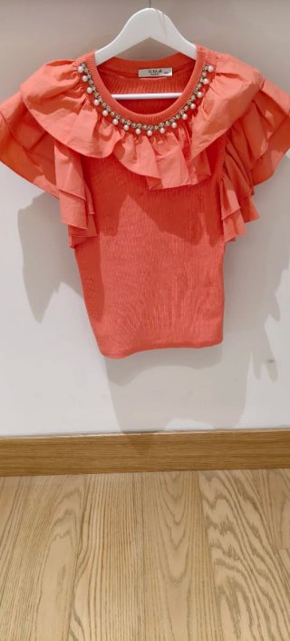 Camiseta manga corta con volantes