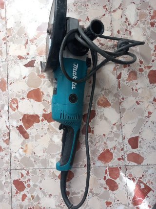 Amoladora Radial Makita