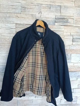 Abrigo Burberry Negro