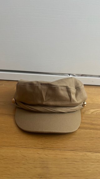 Gorra estilo boina beige
