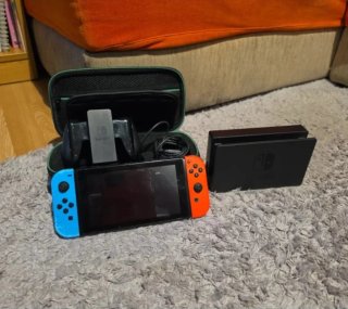 Nintendo Switch Azul y Roja