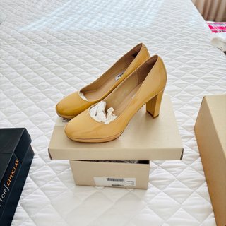 Zapatos Clarks Beis de Charol Talla 39