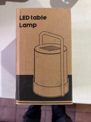 Lámpara LED de mesa portátil