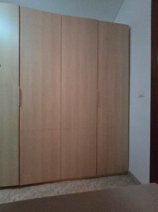 Armario de 4 puertas