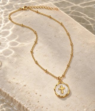 Collar de Acero con Cruz y Esmalte Blanco