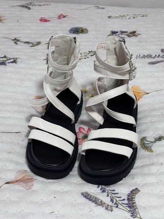 Sandalias Blancas con Plataforma