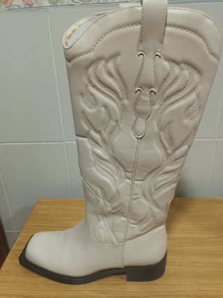 Botas Cowboy Blancas Stradivarius