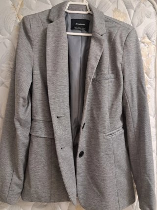 Americana Stradivarius Gris