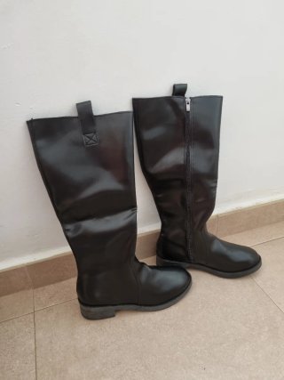 Botas Altas Negras de Mujer