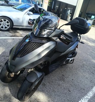 Piaggio MP3 300 (2018)