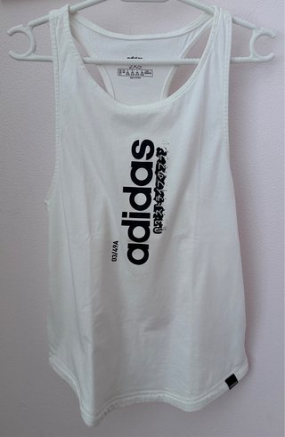 Camiseta de tirantes Adidas blanca