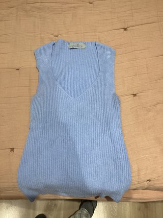 Top de punto azul Coquette