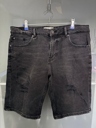 Bermudas Pull&Bear vaqueras negras con rotos
