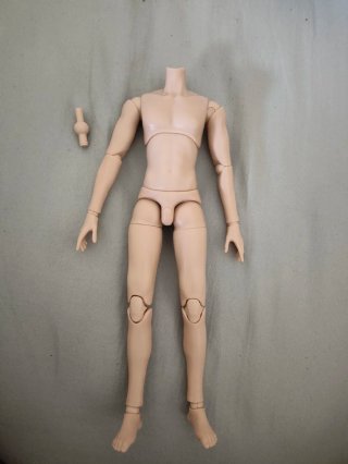 Figura articulada de 21 cm