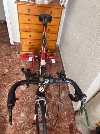 Bicicleta con Rodillo de Entrenamiento