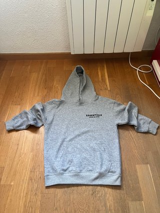 Sudadera Fear of God Essentials Gris