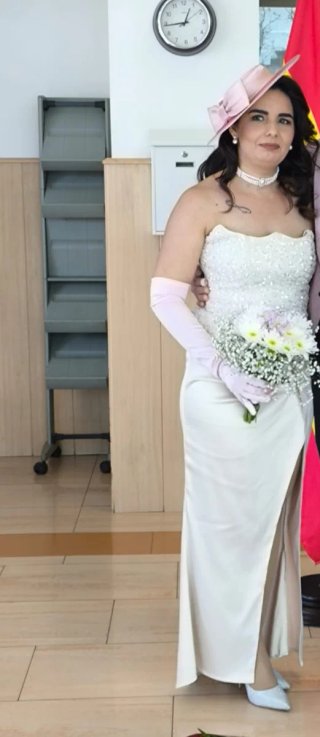 Vestido de satén beij