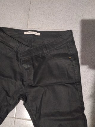 Pantalón Negro Stradivarius Talla 42