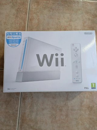 Consola Nintendo Wii Blanca + Wii Sports