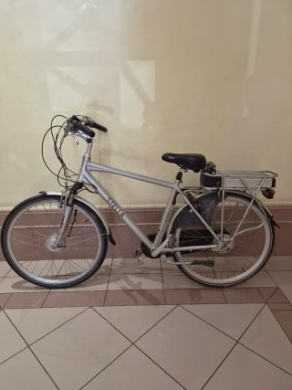 Bicicleta de paseo Stella. No eléctrica
