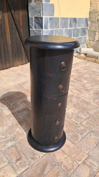 Cajonera madera maciza estilo Colonial / Balinés