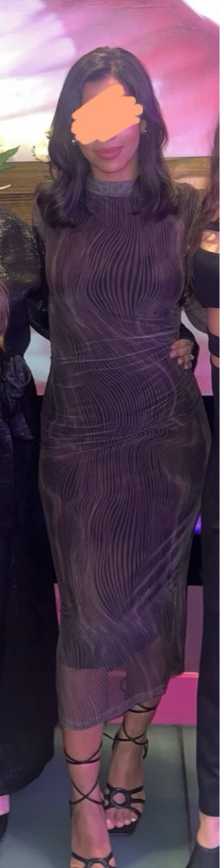 Vestido midi elástico