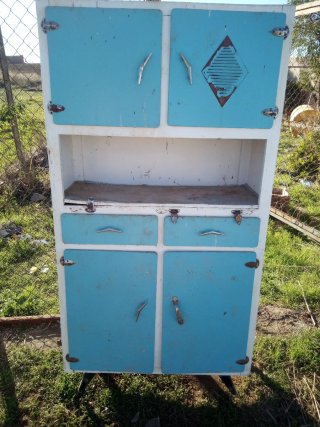Alacena de cocina vintage