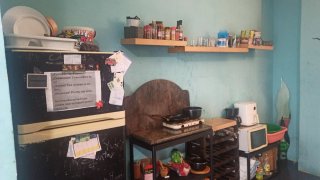 Frigorífico Negro con Congelador