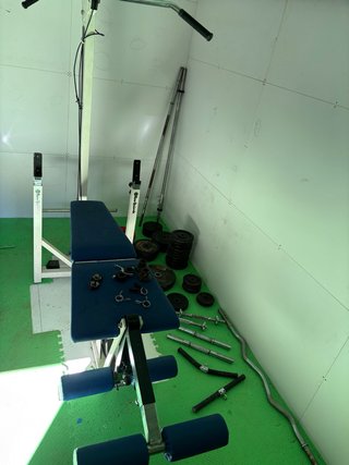 Set Completo Fitness: Máquina, Barras y Pesas