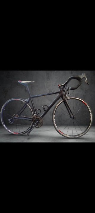 Bicicleta de Carretera Negra BH carbono